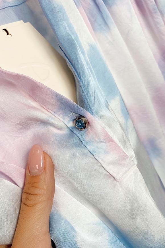Dixie - Light blue and pink silk-effect tie-dye blouse