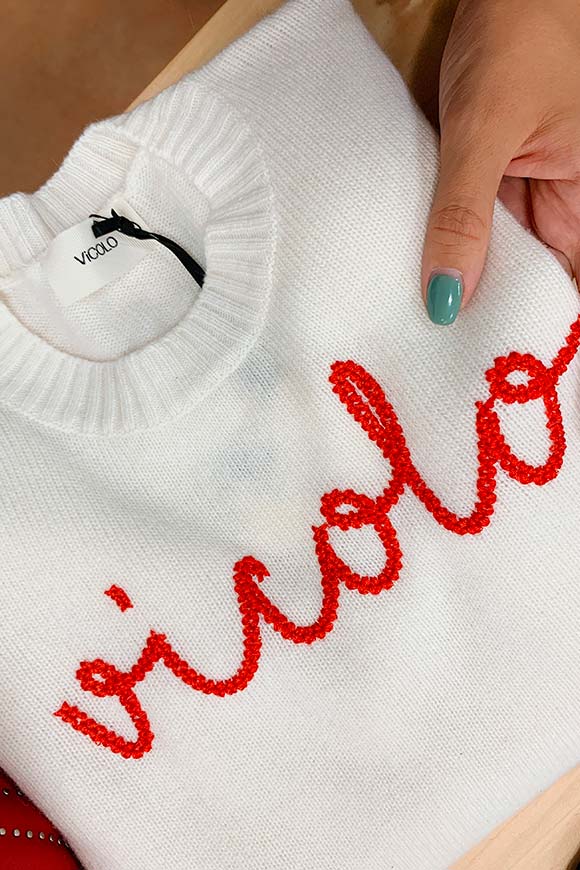 Vicolo - White sweater with red embroidery