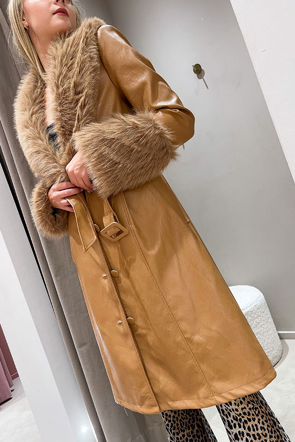 Aniye By - Trench Penelope caramello in ecopelle con eco-fur