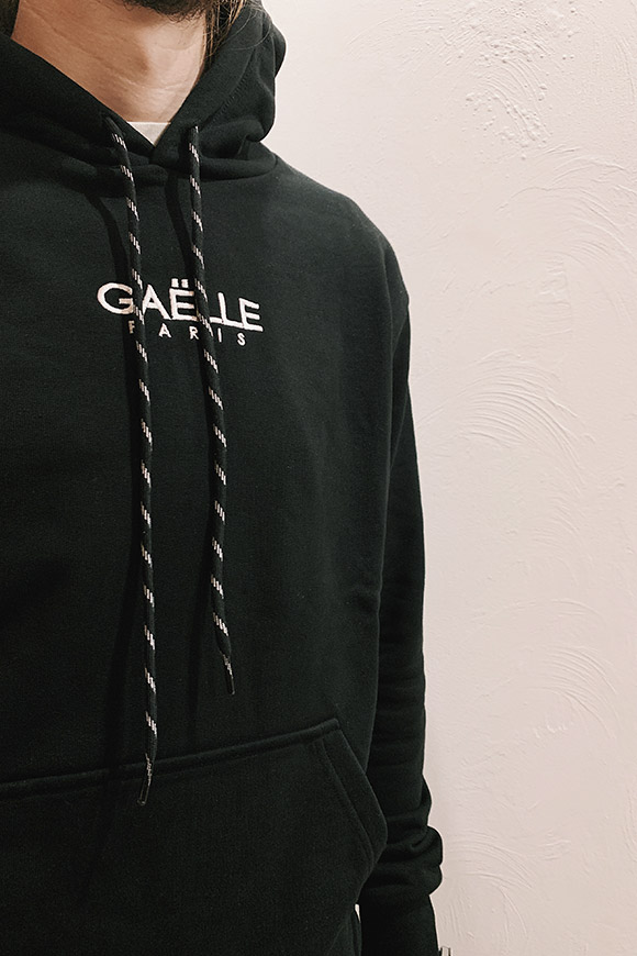 Gaelle - Black hooded sweatshirt