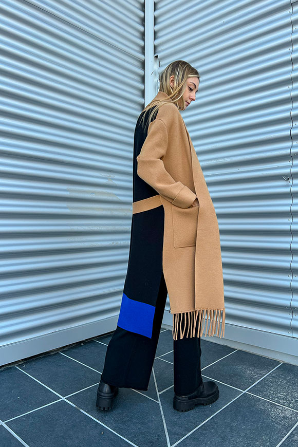 Vicolo - Two-tone camel / black coat with blue band