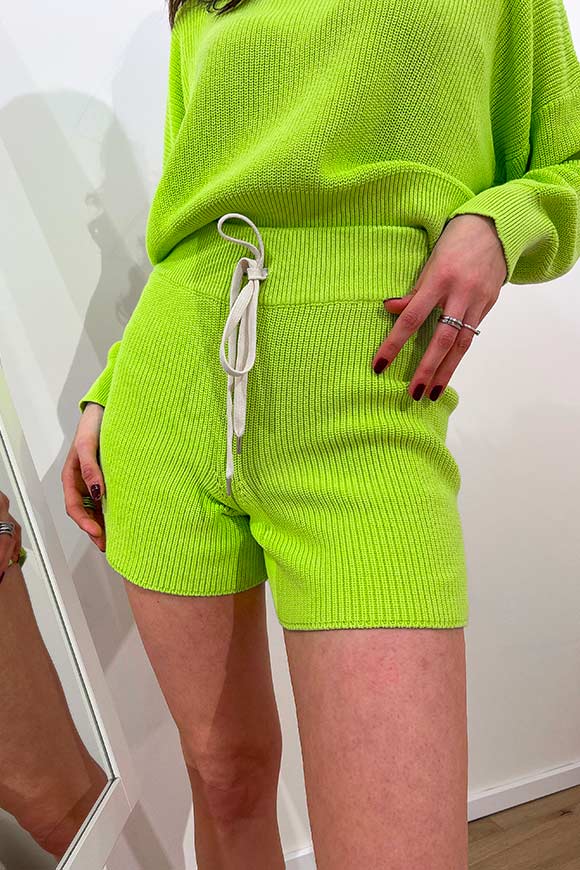 Vicolo - Acid green cotton shorts with drawstring