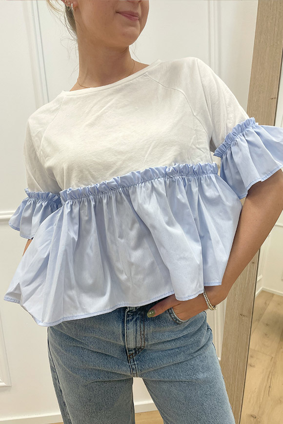 Vicolo - T shirt bianca dettagli in popeline azzurri