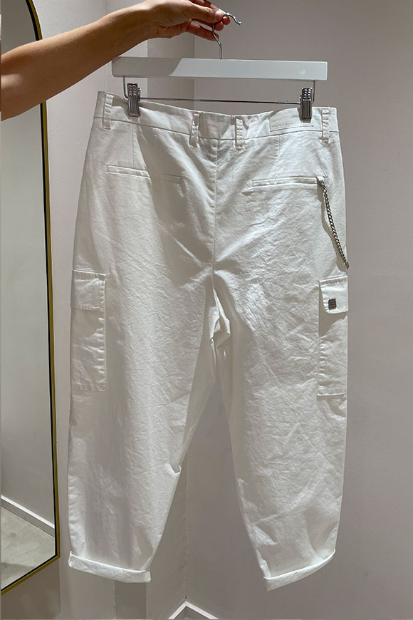 Block Eleven - White trousers with chain