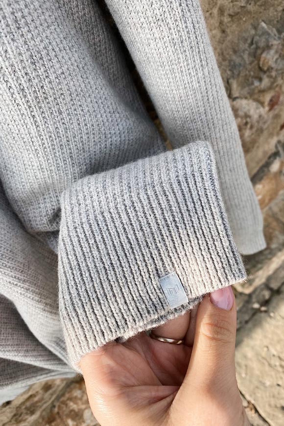 Minimum - Stone gray sweater Foelle soft collar