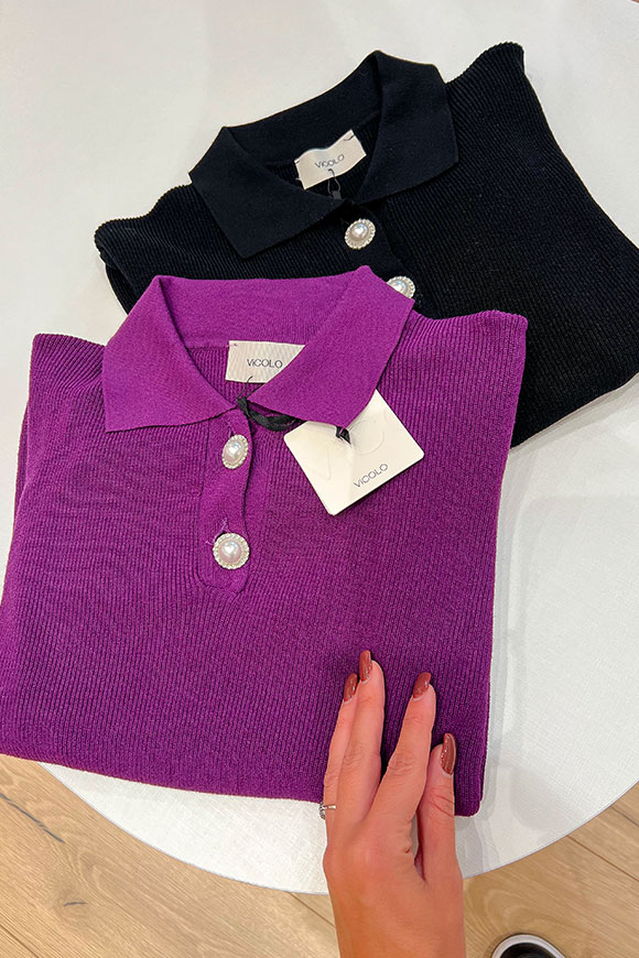 Vicolo - Purple ribbed polo-style sweater with jewel buttons