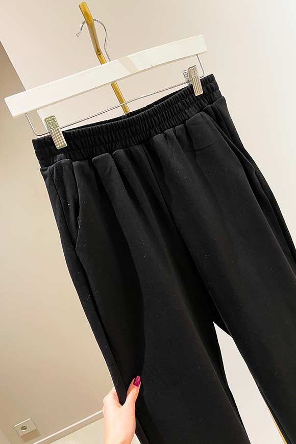 Glamorous - Pantaloni joggers neri con elastico in vita