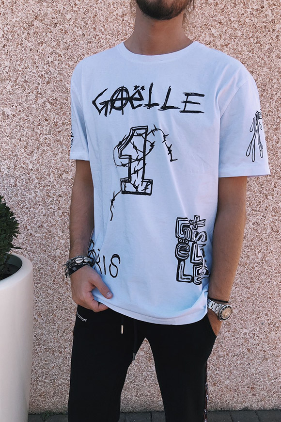 Gaelle - White t shirt with graffiti