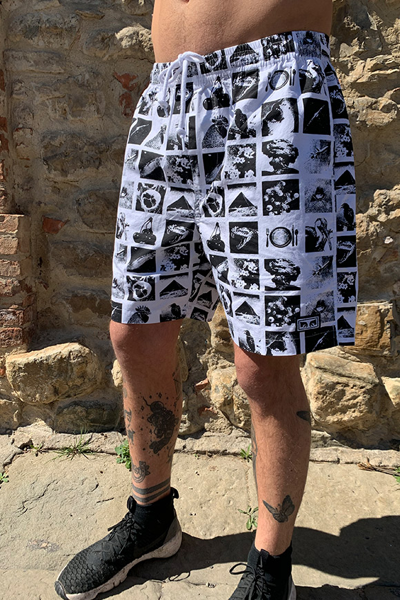 Obey - White shorts with black prints
