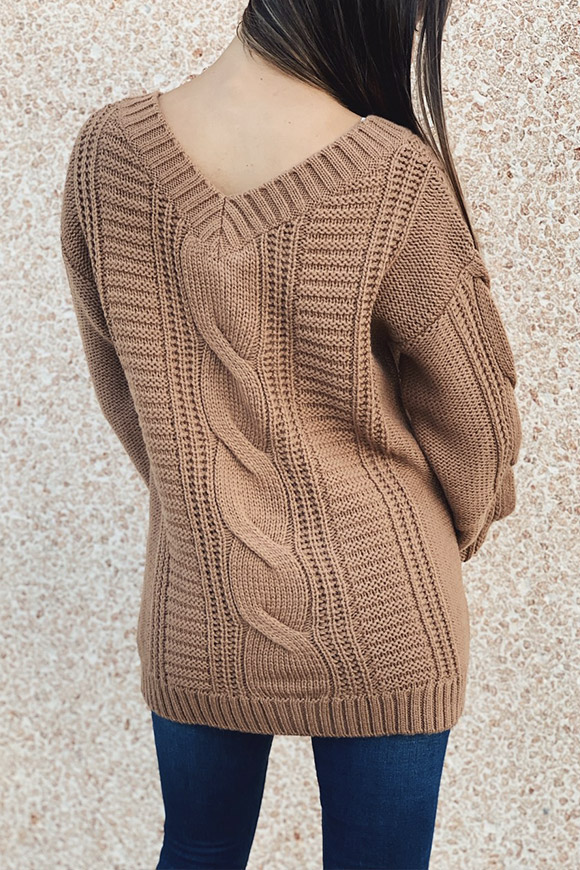 Kontatto - Toast sweater with V-neck front / back