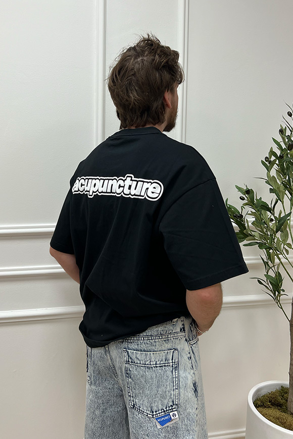 Acupuncture - T shirt nera con stampa "the earth" multicolor