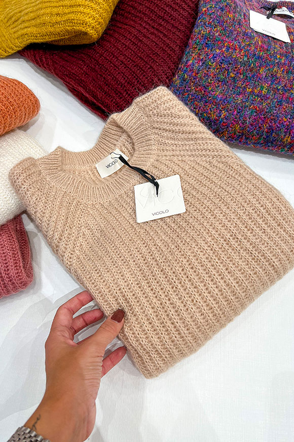 Vicolo - English knit sand sweater in mohair blend