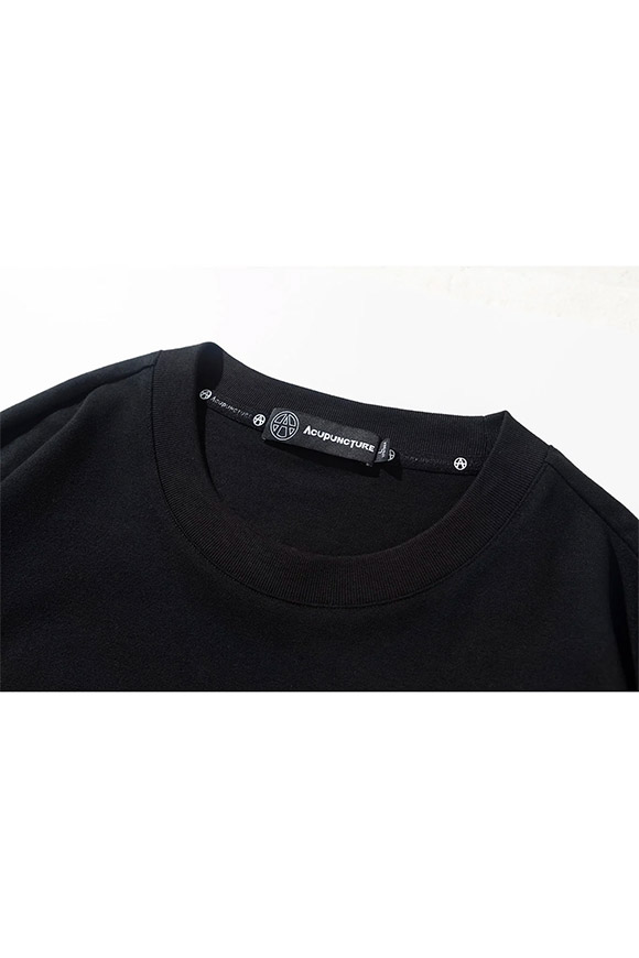 Acupuncture - T shirt nera con logo metallizzato argento