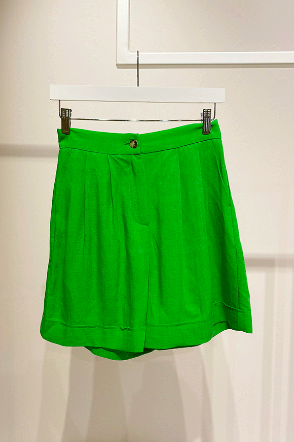 Vicolo - Green linen shorts