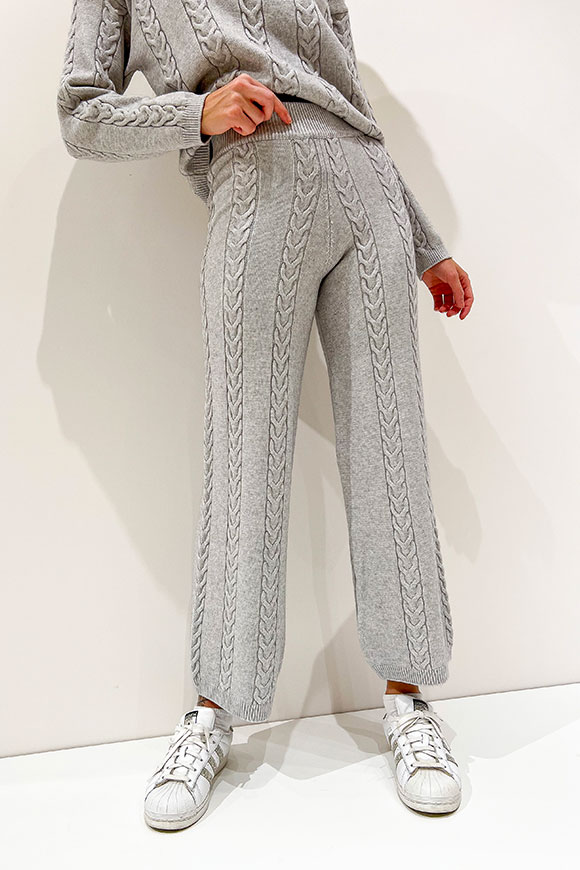 Vicolo - Pantaloni grigi in maglia a trecce cropped
