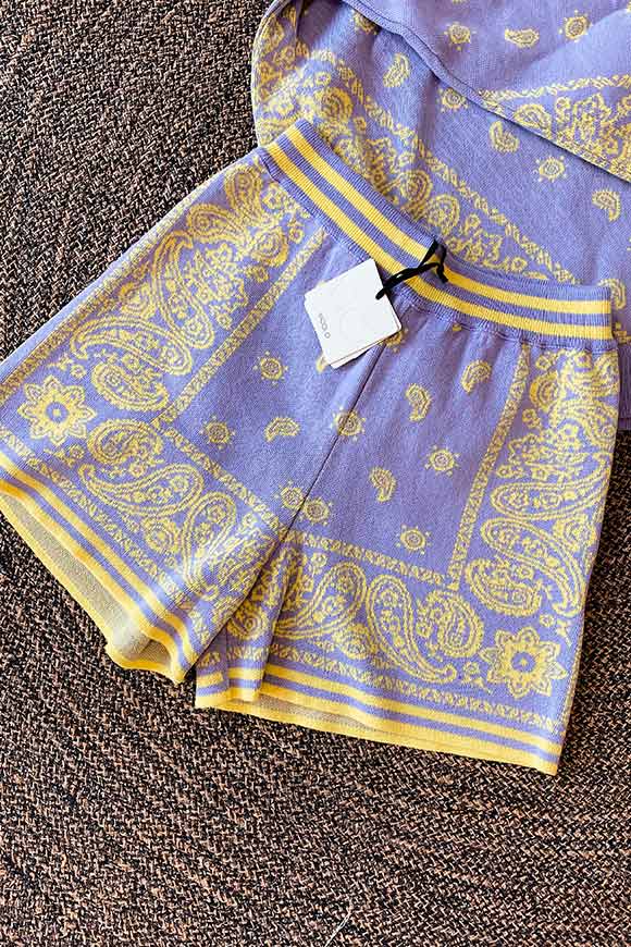 Vicolo - Lilac and yellow bandana patterned knit shorts