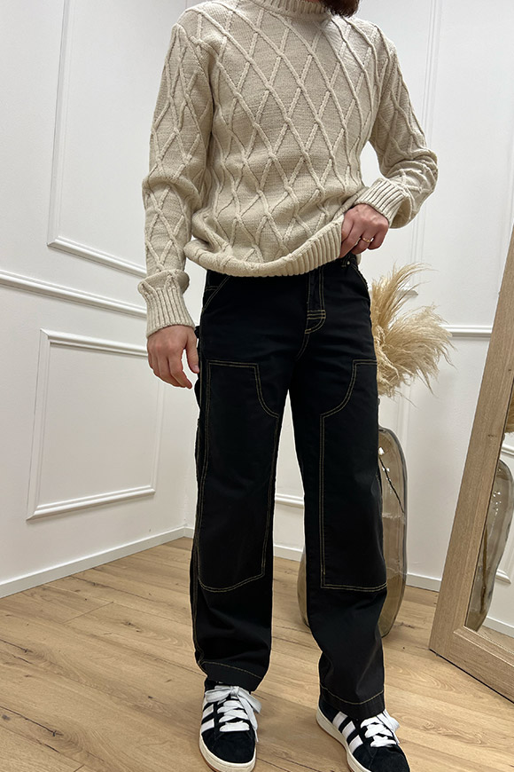 Berna - Pantalone nero con tagli e impunture cammello