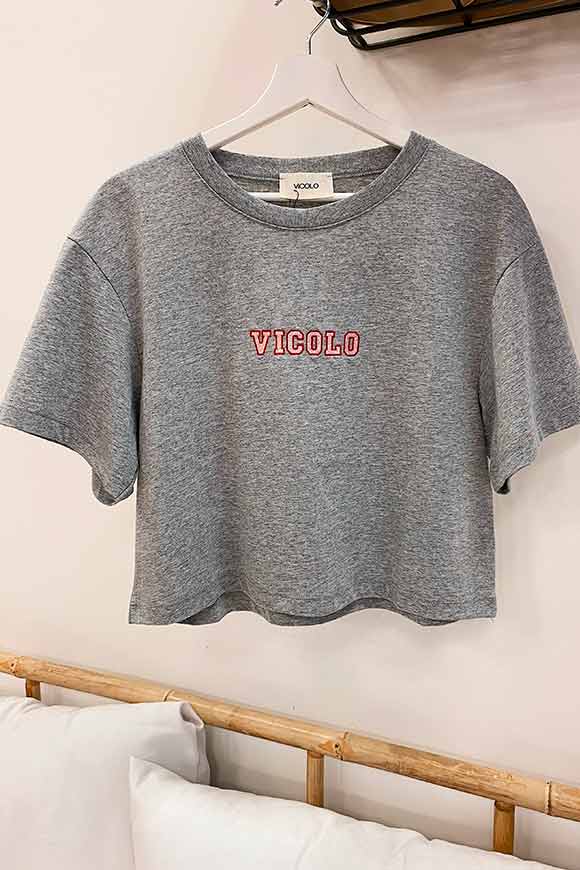 Vicolo - T shirt crop grigia logo rosa