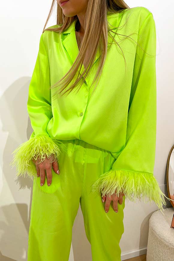 Vicolo - Camicia verde acido stile pigiama con piume
