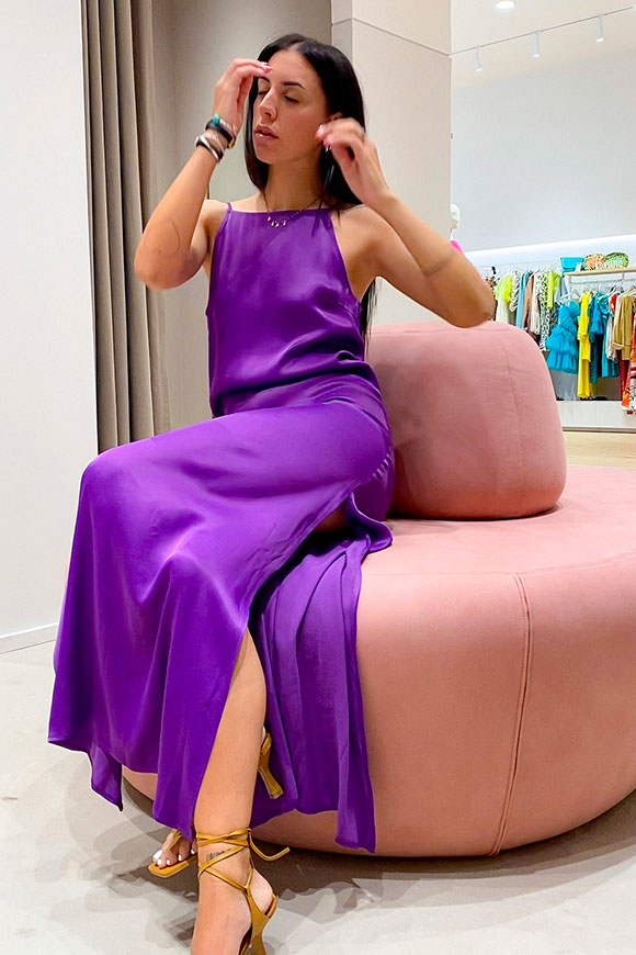 Vicolo - Purple dress in satin with square neckline
