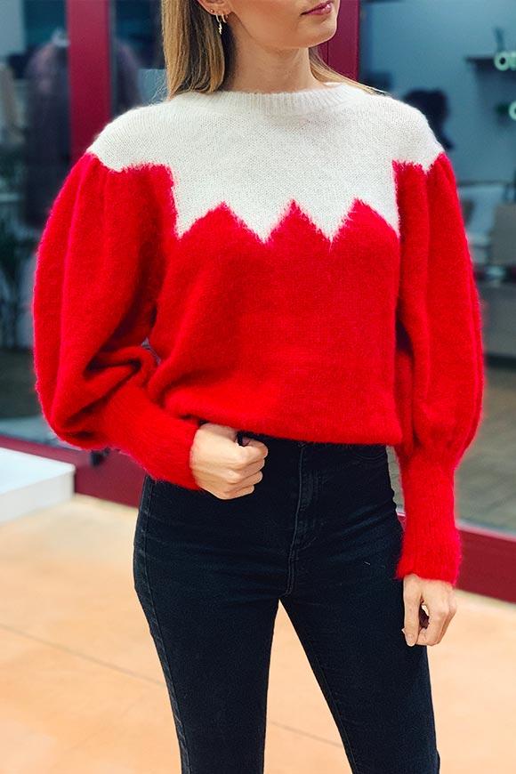 Kontatto - Red sweater with zig zag