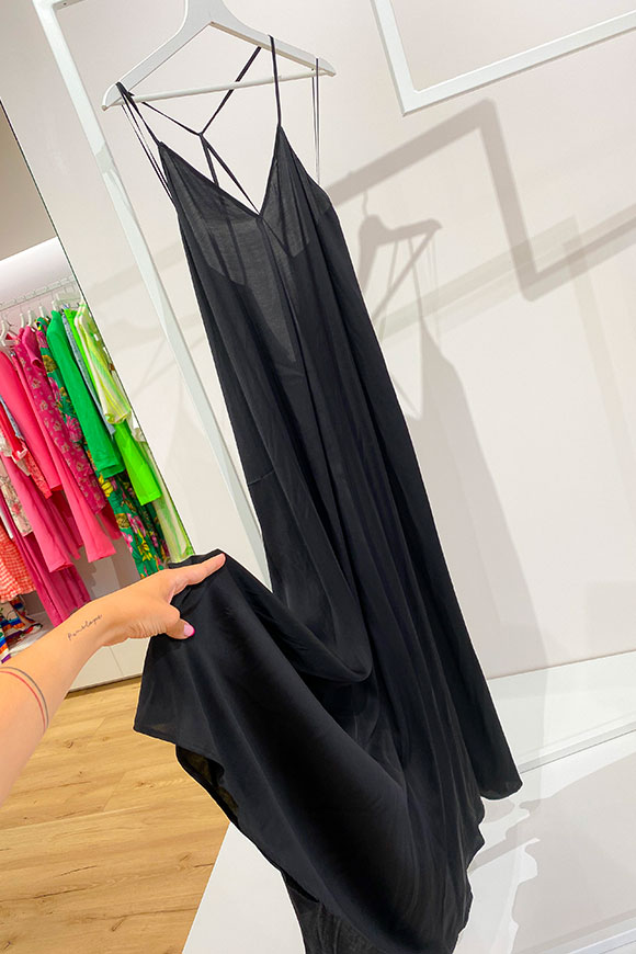 Vicolo - Long black dress with deep neckline