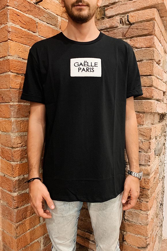 Gaelle - T shirt nera con patch logo