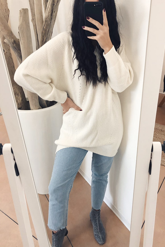 Vicolo - Sweater dressed in white knit