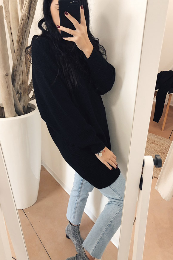Vicolo - Sweater dressed in black knit