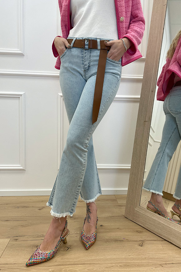 Haveone - Jeans denim chiaro a trombetta con cintura