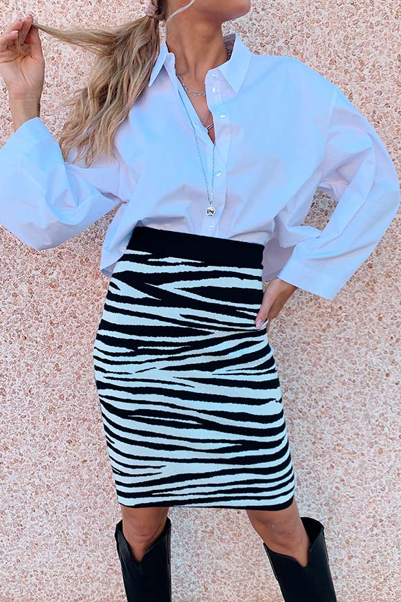 Vicolo - White and black zebra knit skirt