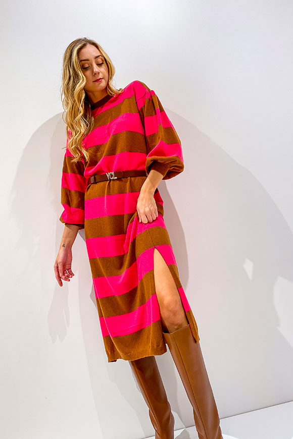 Vicolo - Knitted fuchsia and camel midi dress