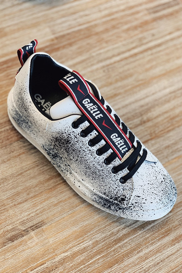 Gaelle - White platform shoes with splashes