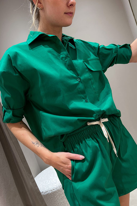 Vicolo - Camicia over verde prato in cotone con taschino