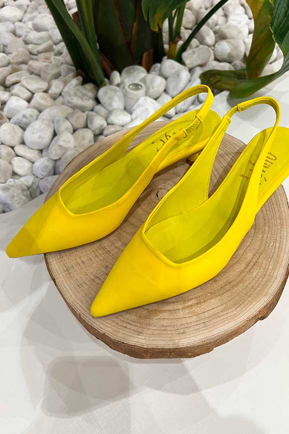 Ovyé - Lemon yellow lycra slingback sandals