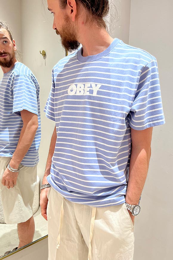 Obey - T shirt bianca e glicine con logo a contrasto bianco sul davanti
