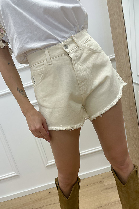 Haveone - Shorts in denim crema svasati