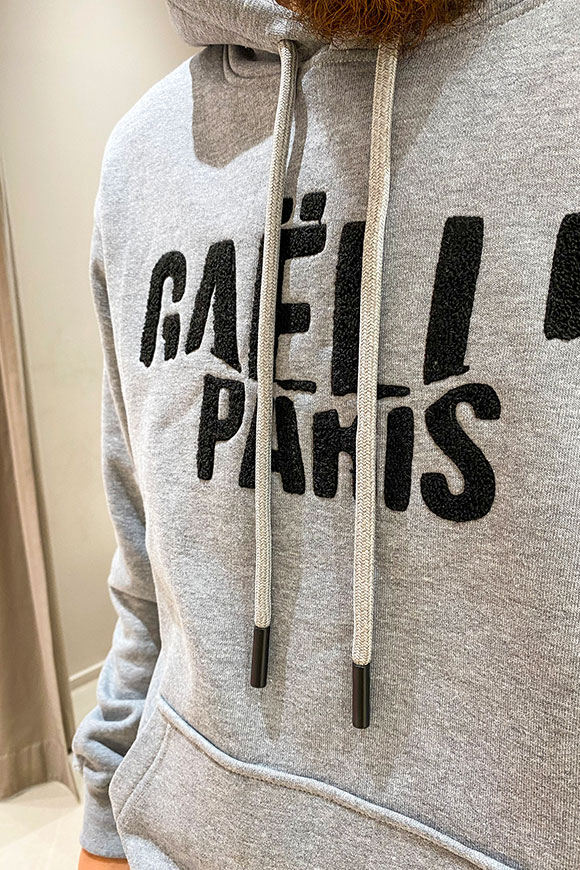 Gaelle - Gray sweatshirt with black embroidered logo with hood