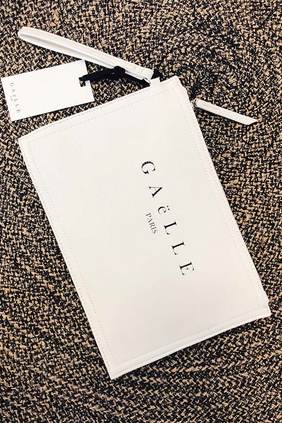 Gaelle - White basic clutch bag with logo