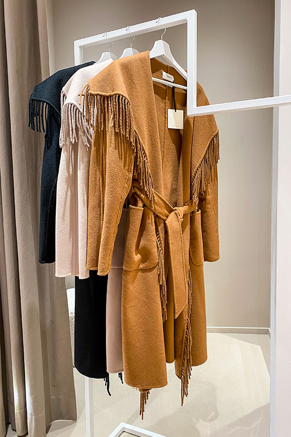 Vicolo - Long camel coat with fringes and belt