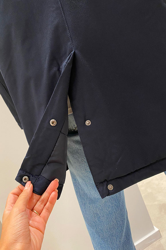 Berna - Elegant blue jacket in waterproof fabric