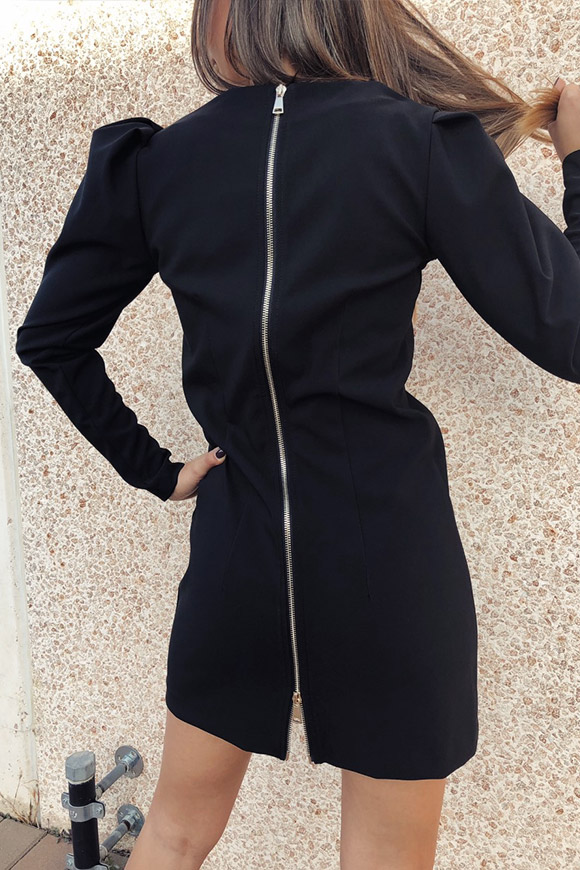 Vicolo - Vestito tubino nero con spalle arricciate