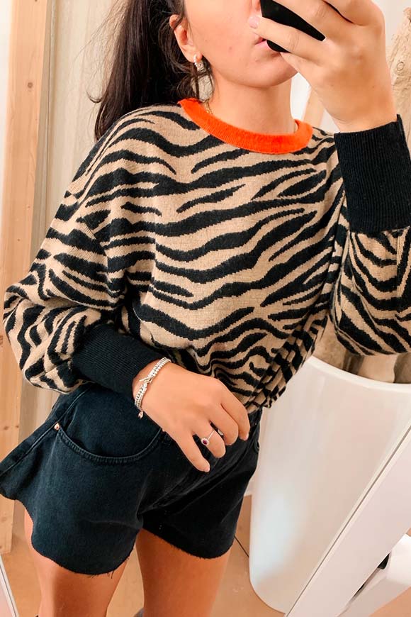 Dixie - Tobacco and black striped sweater with orange border
