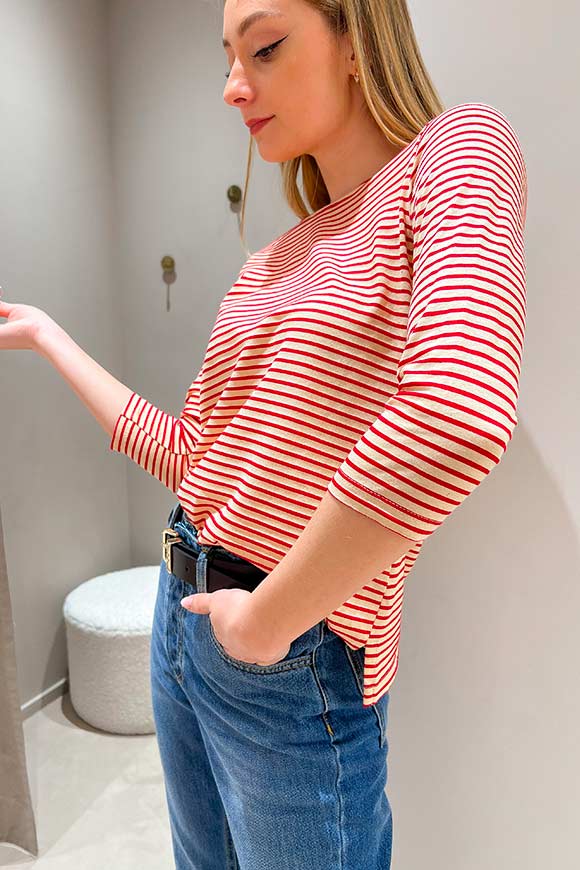 Tensione In - Red striped T-shirt with boat neckline