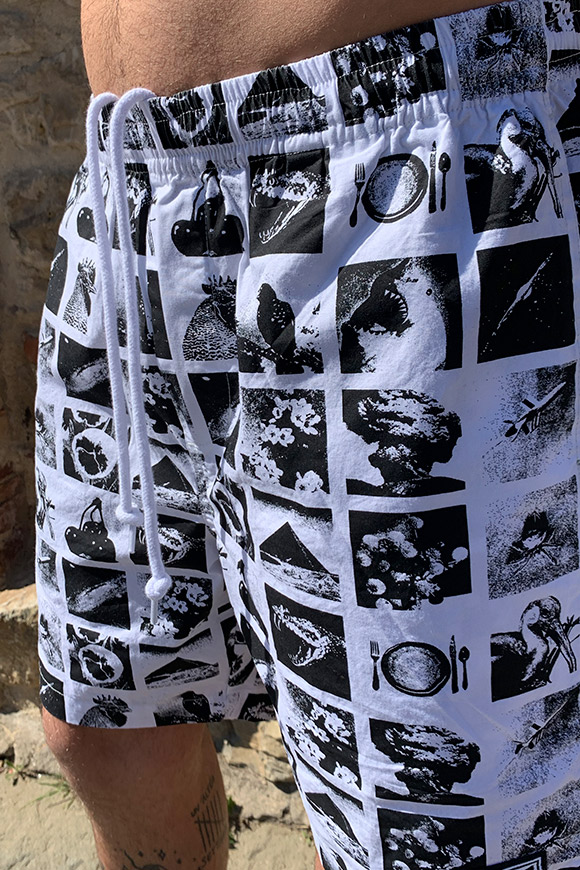 Obey - Pantaloncini corti bianchi con stampe nere