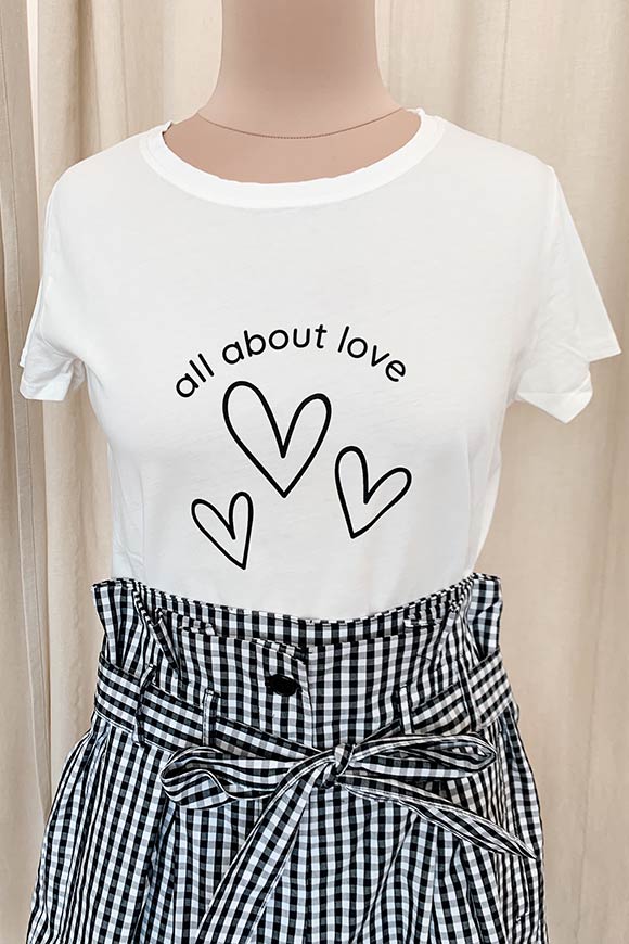Vicolo - T shirt bianca "All about love"