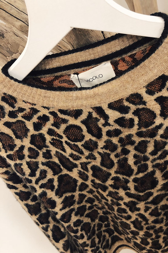 Vicolo - Short leopard crew neck sweater