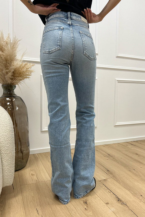 Icon Denim - Jeans "Natie" flare lavaggio chiaro