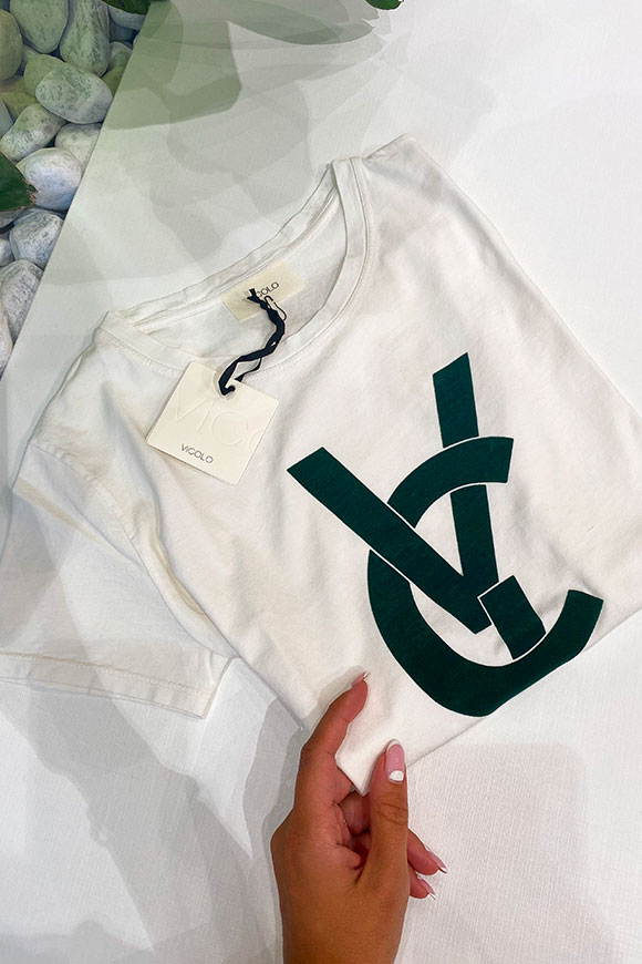 Vicolo - T shirt bianca con scritta "VCL" verde a contrasto