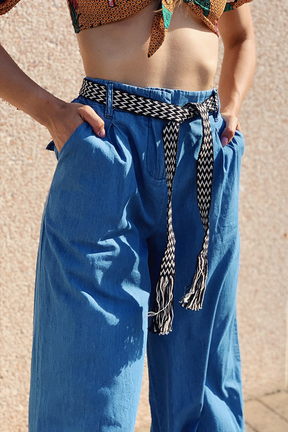 Vicolo - Palazzo jeans with ethnic belt